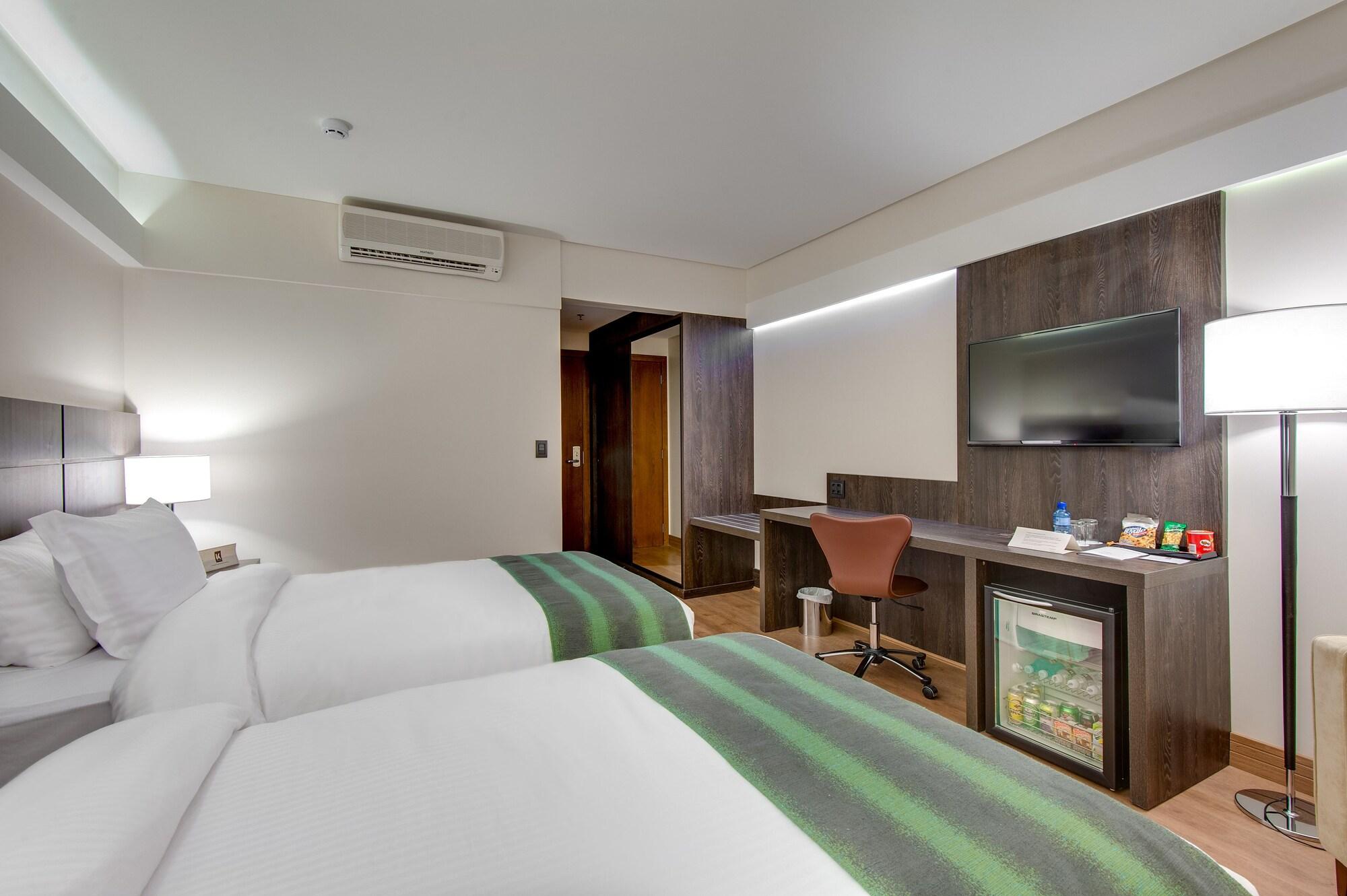 K Hotel Goiânia Exteriör bild