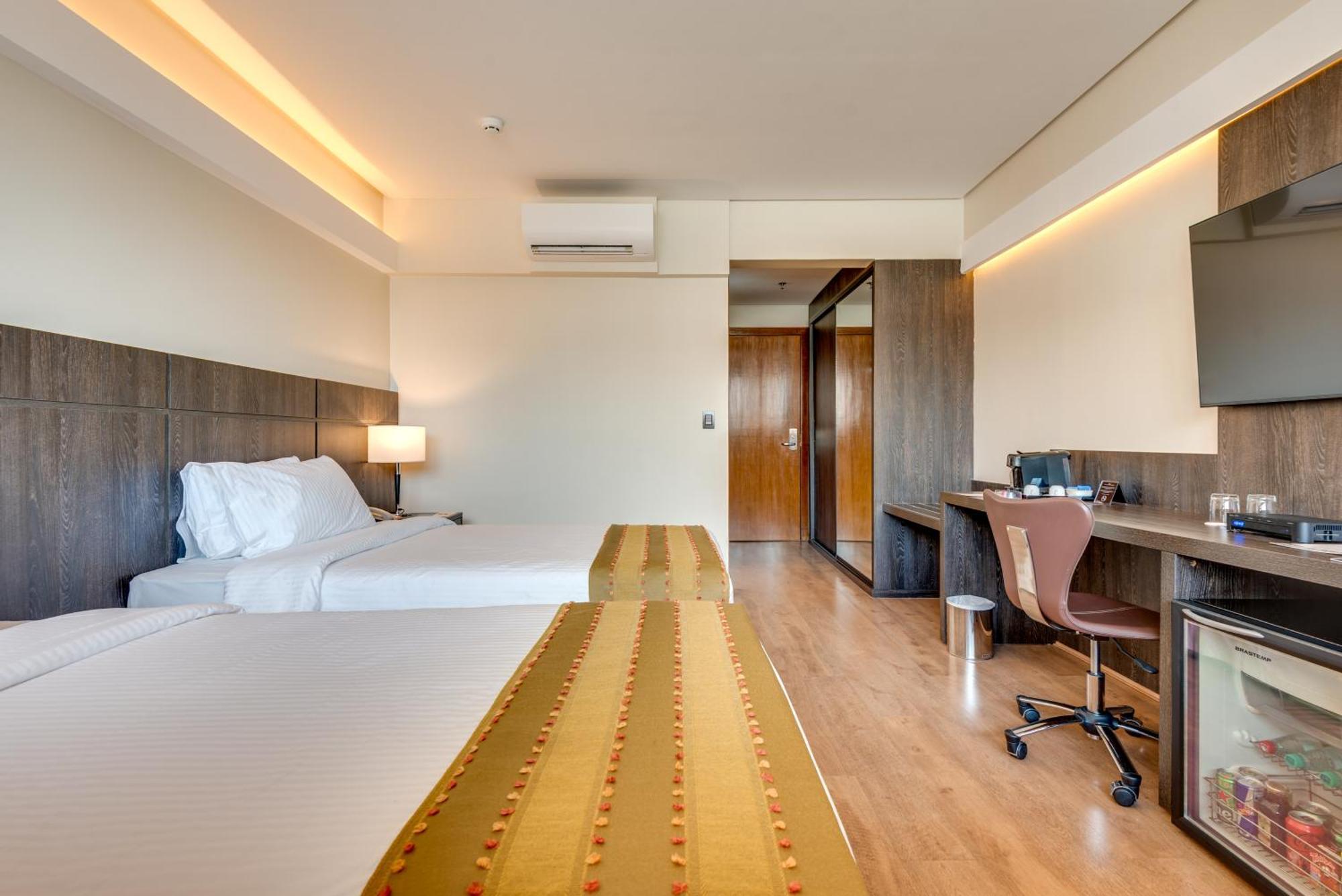 K Hotel Goiânia Exteriör bild